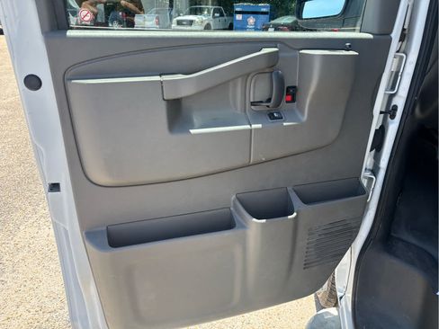 Used 2024 GMC Savana 2500 w/ Driver Convenience Package RWD image 24