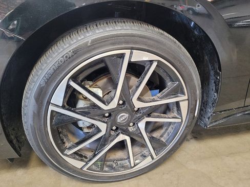Used 2025 Nissan Sentra SR FWD image 31