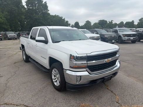 Used 2018 Chevrolet Silverado 1500 LT w/ All Star Edition AWD/4WD image 8