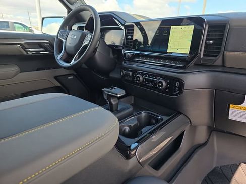 New 2026 Chevrolet Silverado 1500 ZR2 image 17