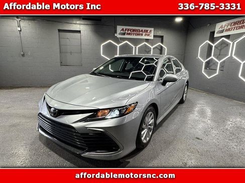 Used 2021 Toyota Camry LE FWD image 1