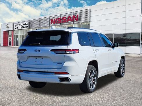 Used 2022 Jeep Grand Cherokee L Overland w/ Advanced Protech Group III image 7