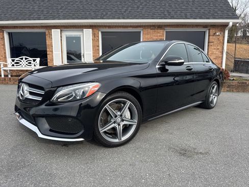 Used 2015 Mercedes-Benz C 300 4MATIC Sedan image 4