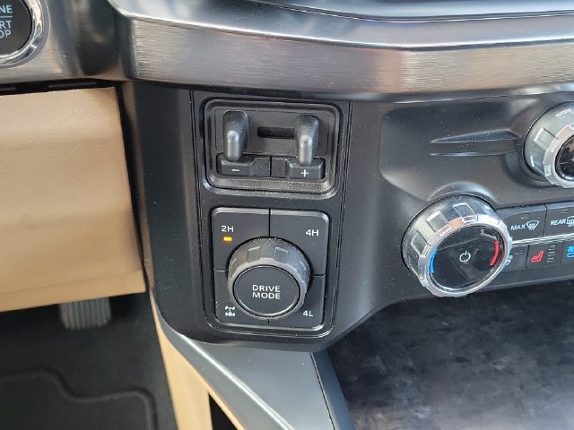 Used 2024 Ford F250 Lariat w/ Lariat Ultimate Package AWD/4WD image 29