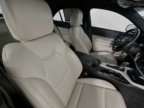 Used 2022 Cadillac CT4 Luxury w/ Sun And Sound Package RWD image 27