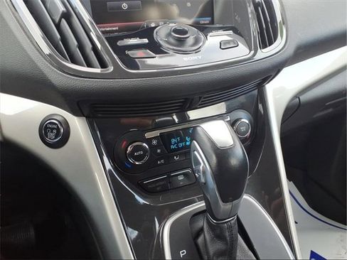 Used 2013 Ford C-MAX SEL image 19