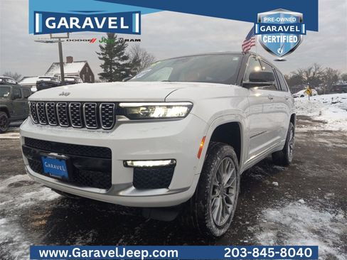 Used 2023 Jeep Grand Cherokee L Summit w/ Luxury Tech Group V image 4