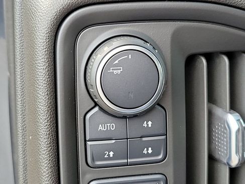 Used 2021 Chevrolet Silverado 1500 Custom Trail Boss w/ LPO, Dark Essentials Package AWD/4WD image 24