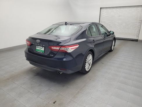 Used 2020 Toyota Camry XLE image 9