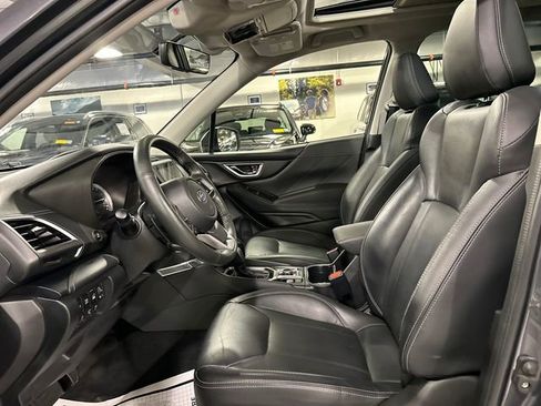 Used 2021 Subaru Forester Touring image 10