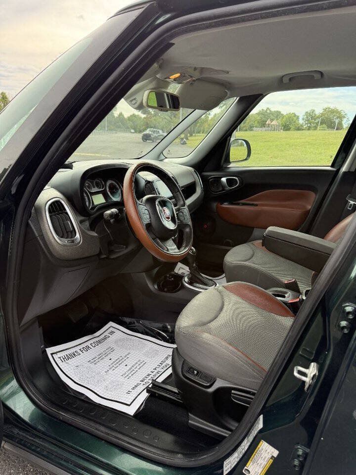 Used 2014 FIAT 500L Trekking w/ Popular Equipment Group FWD image 12