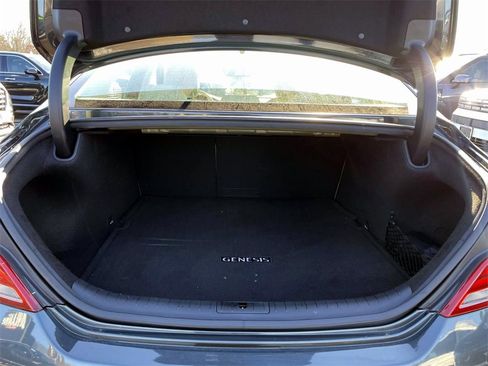 Used 2019 Genesis G70 3.3T Design image 8