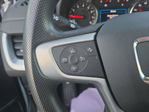 Used 2023 GMC Terrain SLE w/ Driver Convenience Package image 19