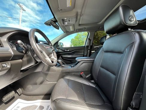 Used 2019 GMC Acadia SLT w/ LPO, Floor Liner Package AWD/4WD image 15
