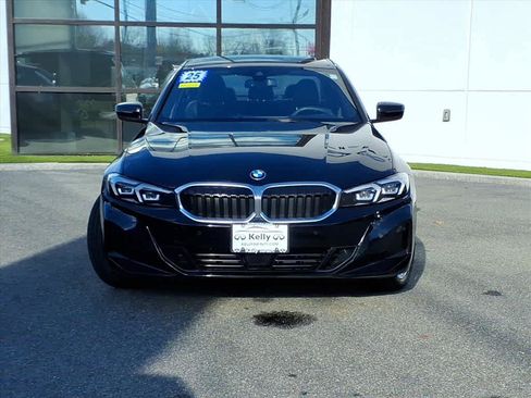 Used 2025 BMW 330i xDrive Sedan image 2