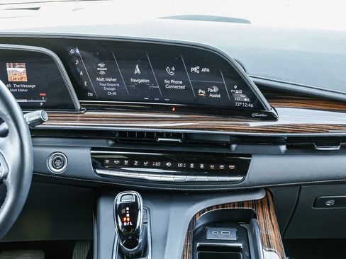 Used 2023 Cadillac Escalade ESV Premium Luxury w/ Performance Package image 11