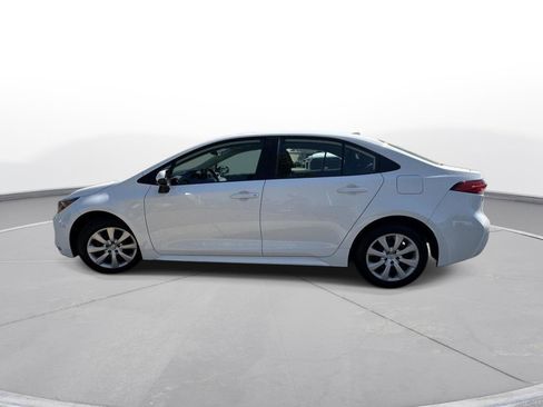 Used 2024 Toyota Corolla LE image 9