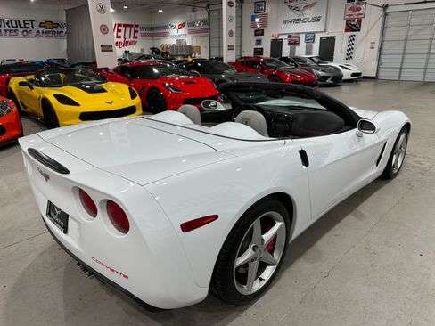 Used 2011 Chevrolet Corvette Convertible w/ Preferred Equipment Group RWD image 30