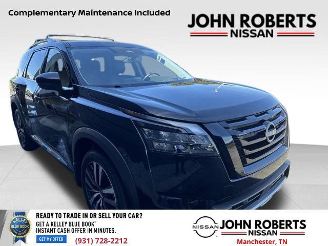 Certified 2025 Nissan Pathfinder Platinum w/ Black Appearance Package AWD/4WD image 1