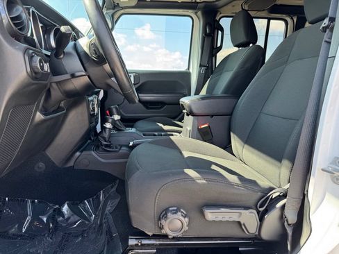Used 2020 Jeep Wrangler Unlimited Sport AWD/4WD image 6