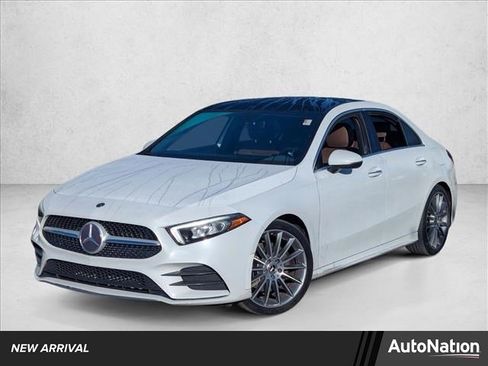 Certified 2019 Mercedes-Benz A 220 image 1