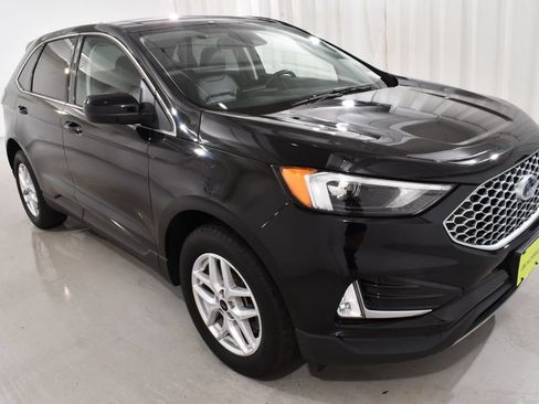 Used 2023 Ford Edge SEL w/ Convenience Package AWD/4WD image 5
