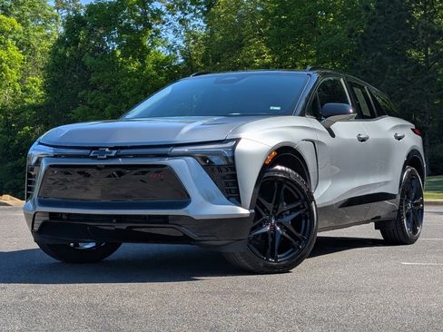 Used 2025 Chevrolet Blazer EV RS image 4