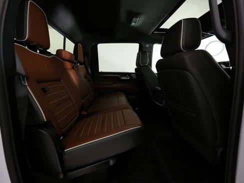 Used 2025 GMC Sierra 2500 Denali Ultimate image 14