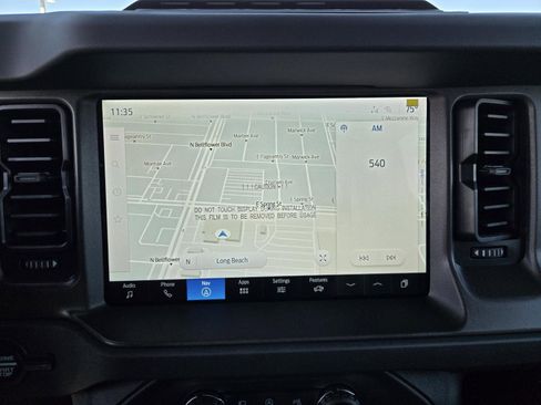 New 2025 Ford Bronco Badlands image 9