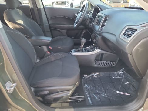 Used 2019 Jeep Compass Sport image 22