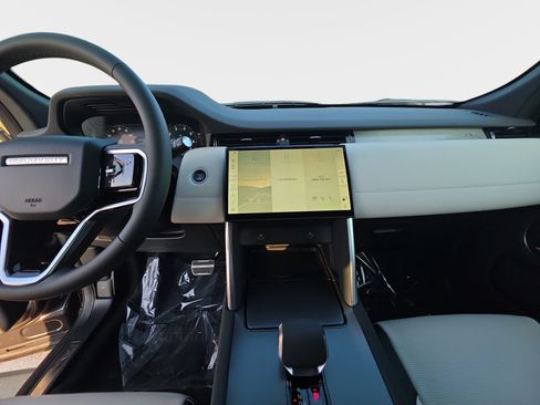 New 2026 Land Rover Discovery Sport Landmark AWD/4WD image 20