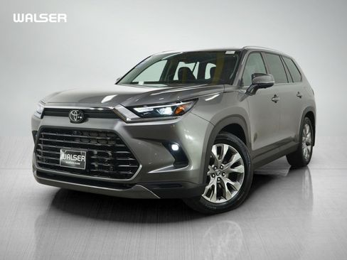 Used 2025 Toyota Grand Highlander AWD Hybrid image 1