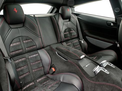 Used 2020 Ferrari GTC4Lusso T RWD image 17