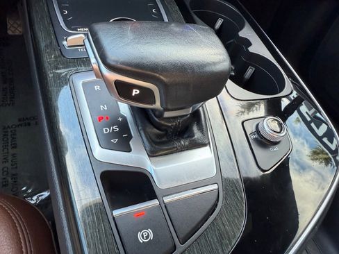Used 2019 Audi Q7 3.0T Premium w/ Convenience Package image 23