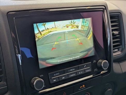 Used 2023 Nissan Frontier S w/ Technology Package image 18