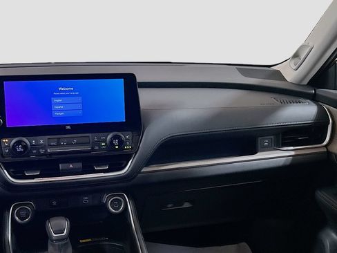 New 2026 Toyota Grand Highlander FWD image 22