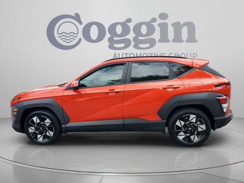 Certified 2024 Hyundai Kona SEL w/ Convenience Package FWD image 2