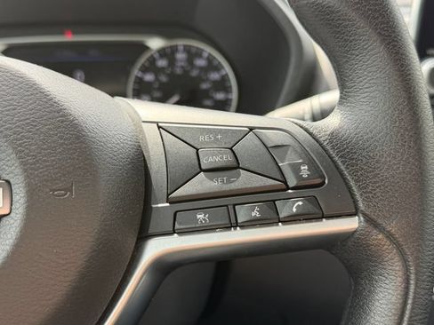 Used 2024 Nissan Sentra SV FWD image 18