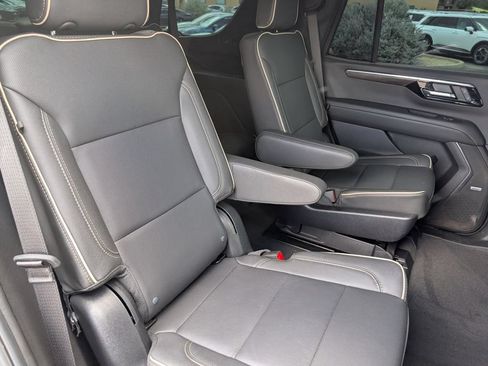 Used 2025 Chevrolet Tahoe Premier w/ Sun And Tow Package AWD/4WD image 14