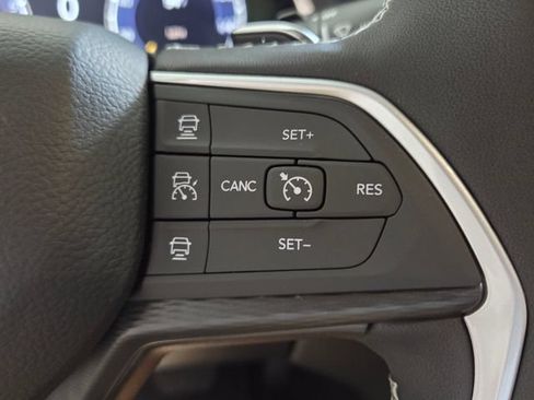 New 2026 Jeep Grand Cherokee L 2WD image 27
