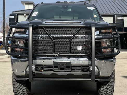 Used 2022 Chevrolet Silverado 2500 LT w/ Convenience Package image 7