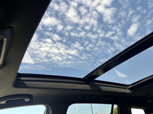 New 2025 Cadillac XT6 Premium Luxury image 11