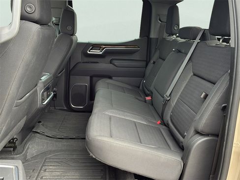Used 2023 GMC Sierra 1500 Elevation image 25