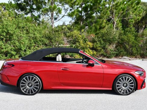Used 2024 Mercedes-Benz CLE 300 4MATIC Cabriolet image 51