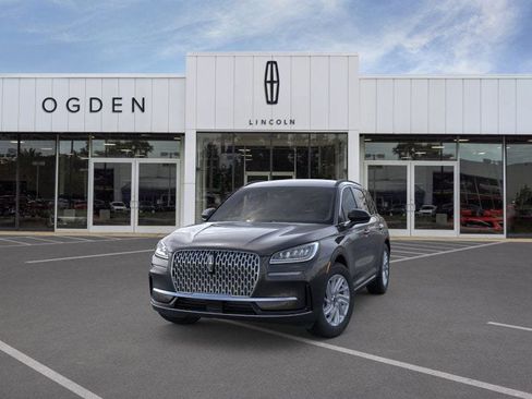 New 2026 Lincoln Corsair Premiere image 2