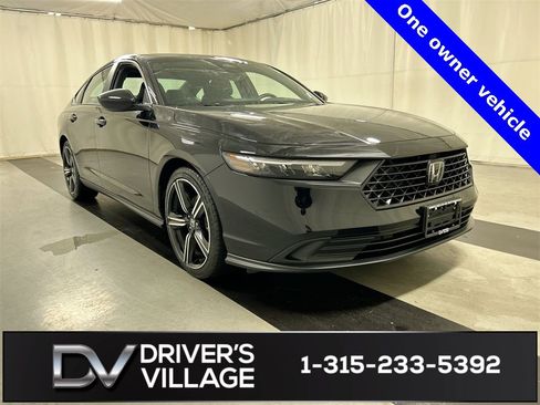 Used 2023 Honda Accord Sport image 1