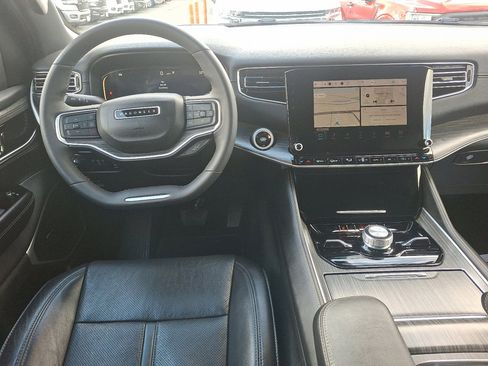 Used 2024 Jeep Wagoneer Series III image 21