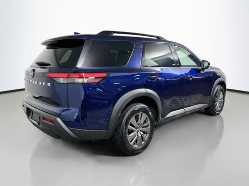 Used 2025 Nissan Pathfinder SV FWD image 4