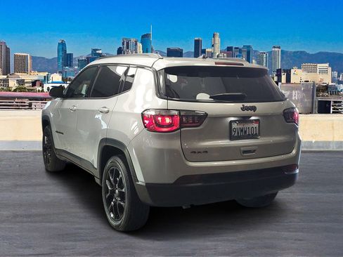 Used 2026 Jeep Compass Latitude AWD/4WD image 5