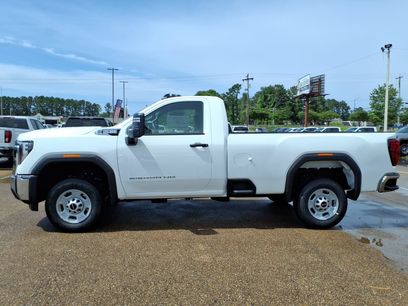 New 2026 GMC Sierra 2500 Pro w/ Convenience Package